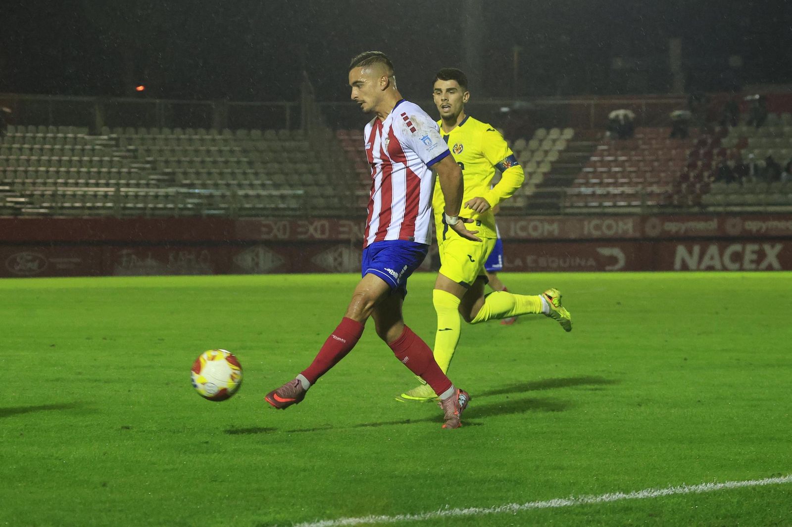 Las mejores fotos del Algeciras - Villarreal B de Primera Federación