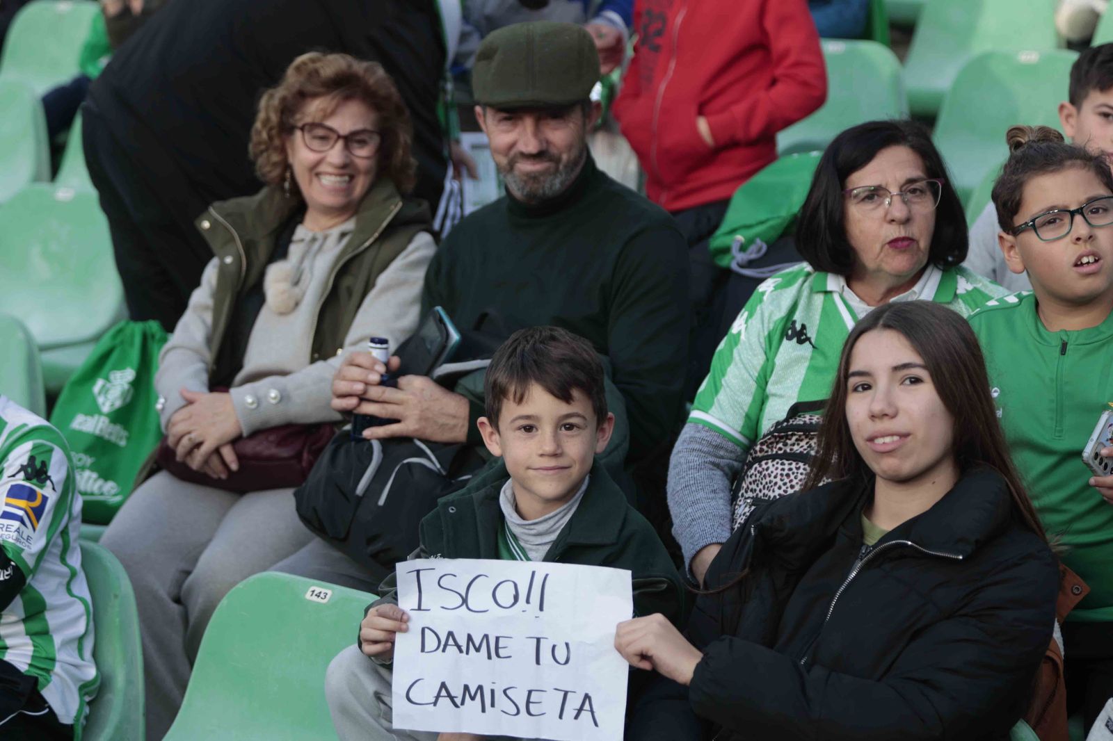 Búscate en las gradas del Villamarín