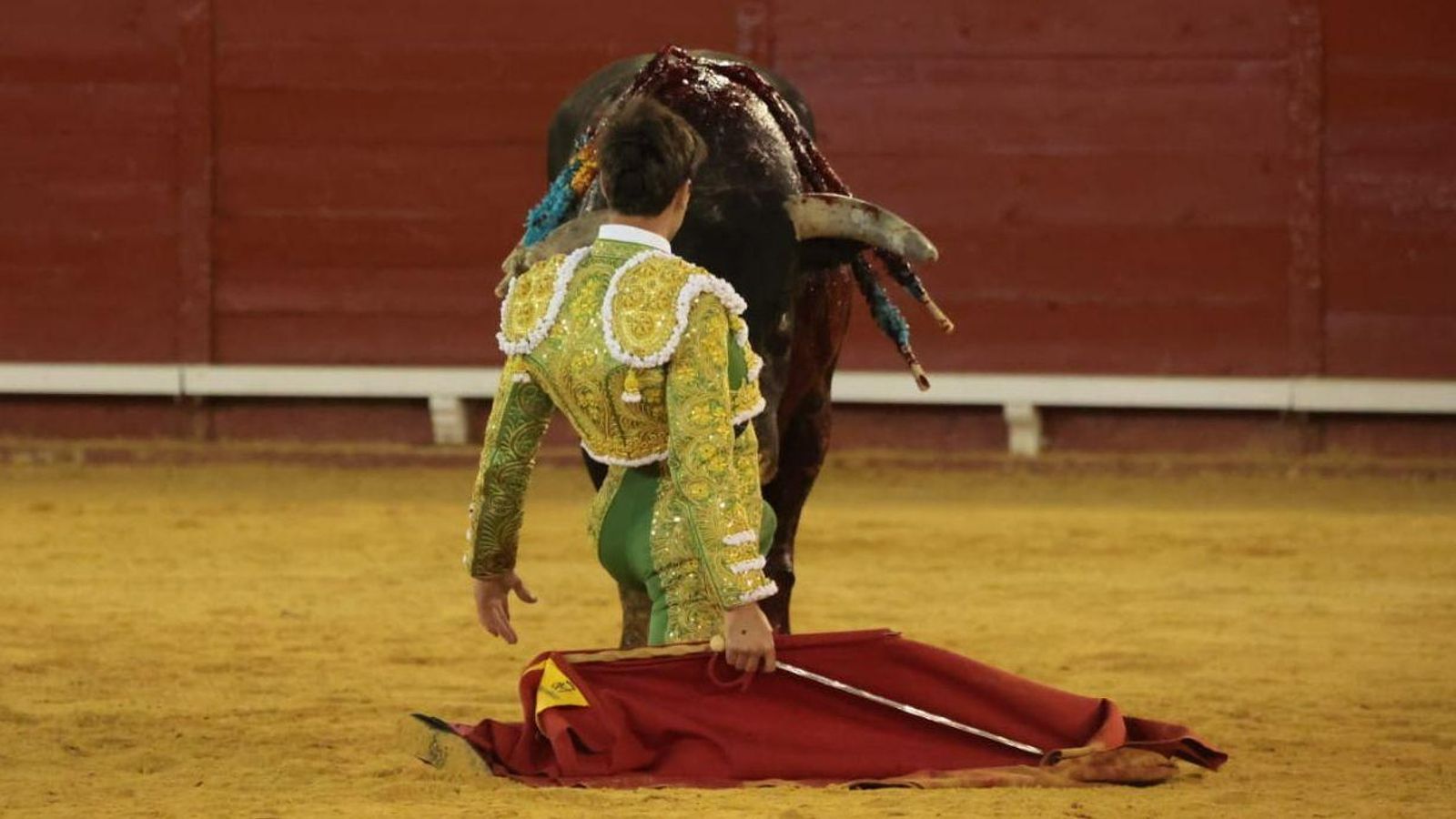 Valor e irreprochable actitud de Miguel Ángel Pacheco en la primera corrida de Miura de su carrera.