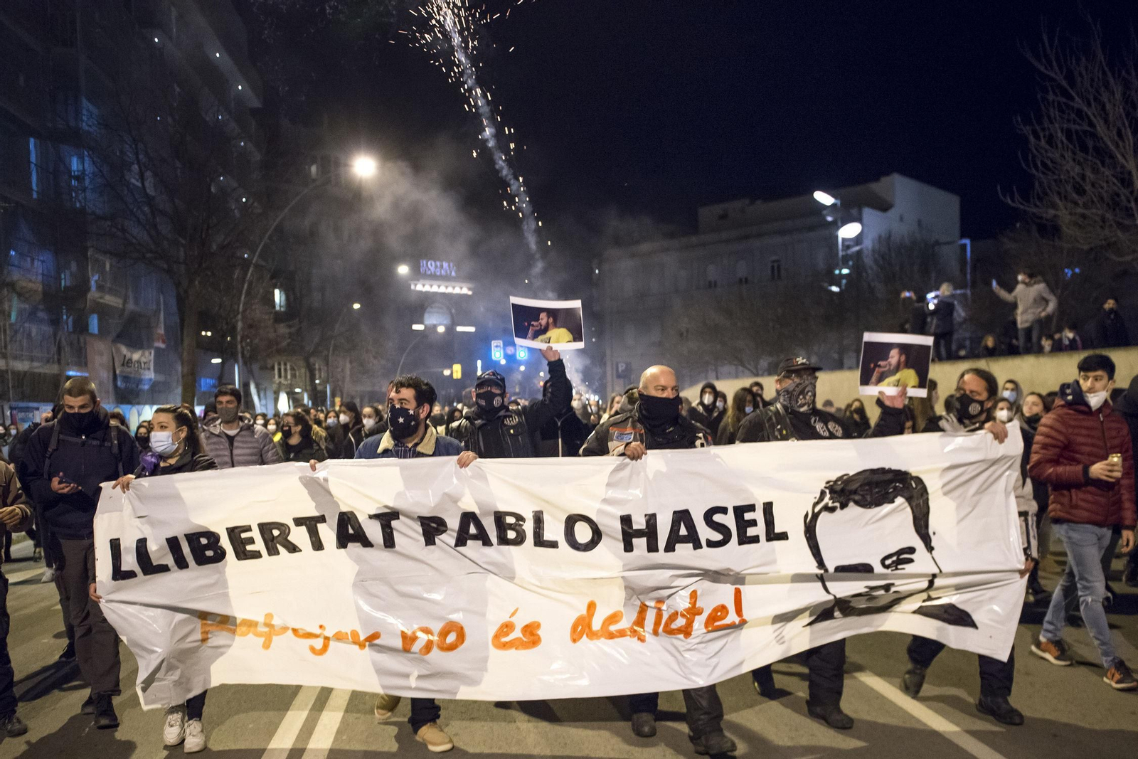 Las imágenes de los disturbios en Cataluña por el arresto de Pablo Hasel
