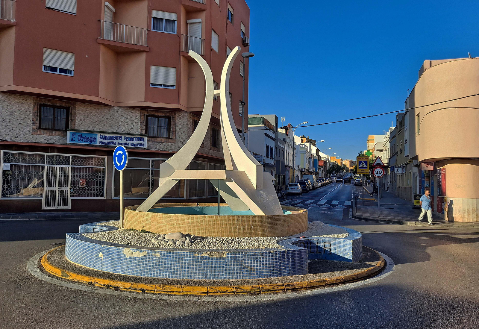 Fotos de La Bajadilla, en Algeciras, tras los incidentes del fin de semana