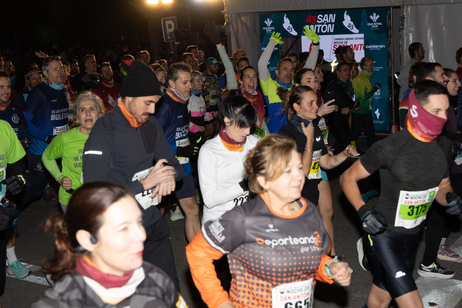 Encuéntrate en la salida de la Carrera de San Antón 2026, en imágenes (2)