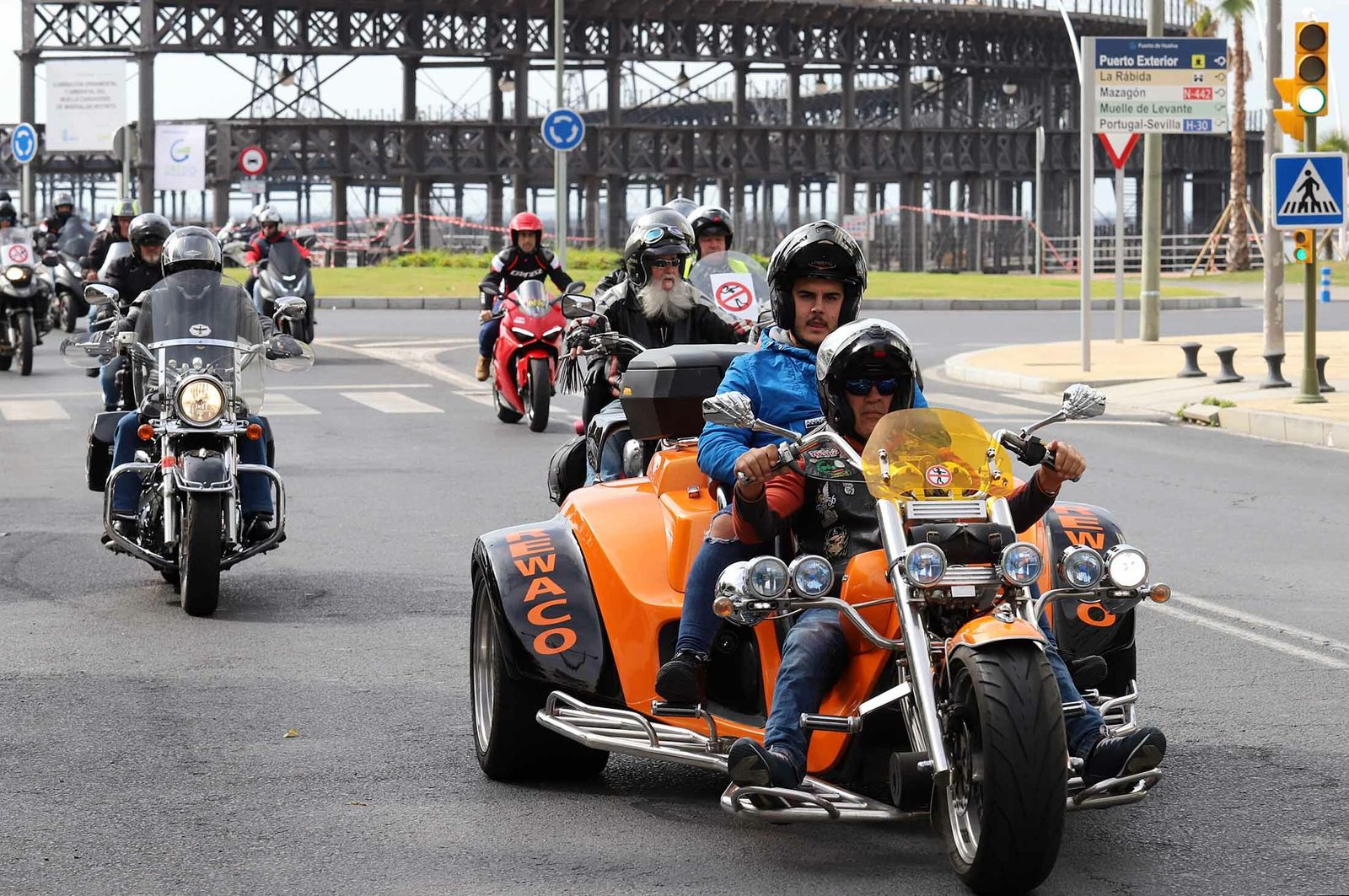 Imágenes de la concentración de motoristas por la seguridad