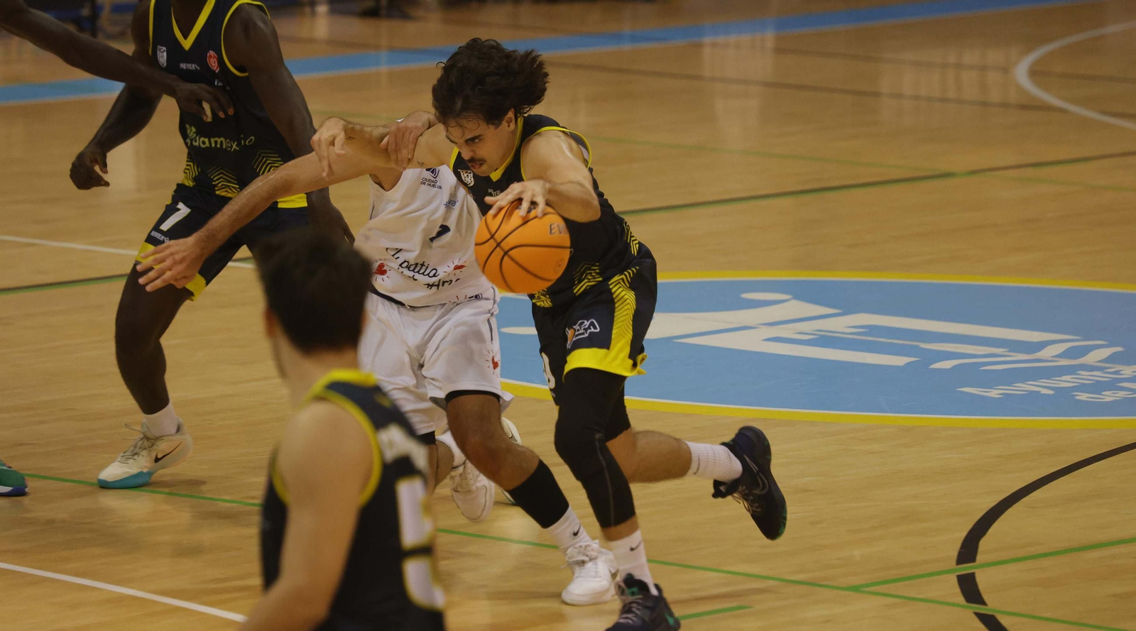 Las fotos del Udea - Ciudad de Huelva de la Copa de España de baloncesto