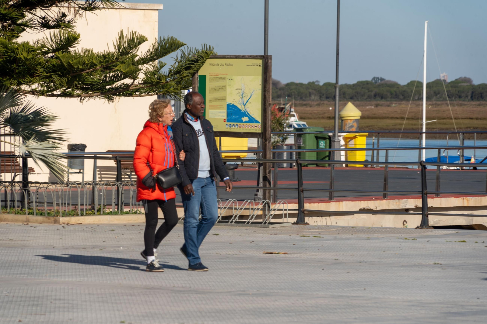 Imágenes de ambiente de Punta Umbría el 1 de enero