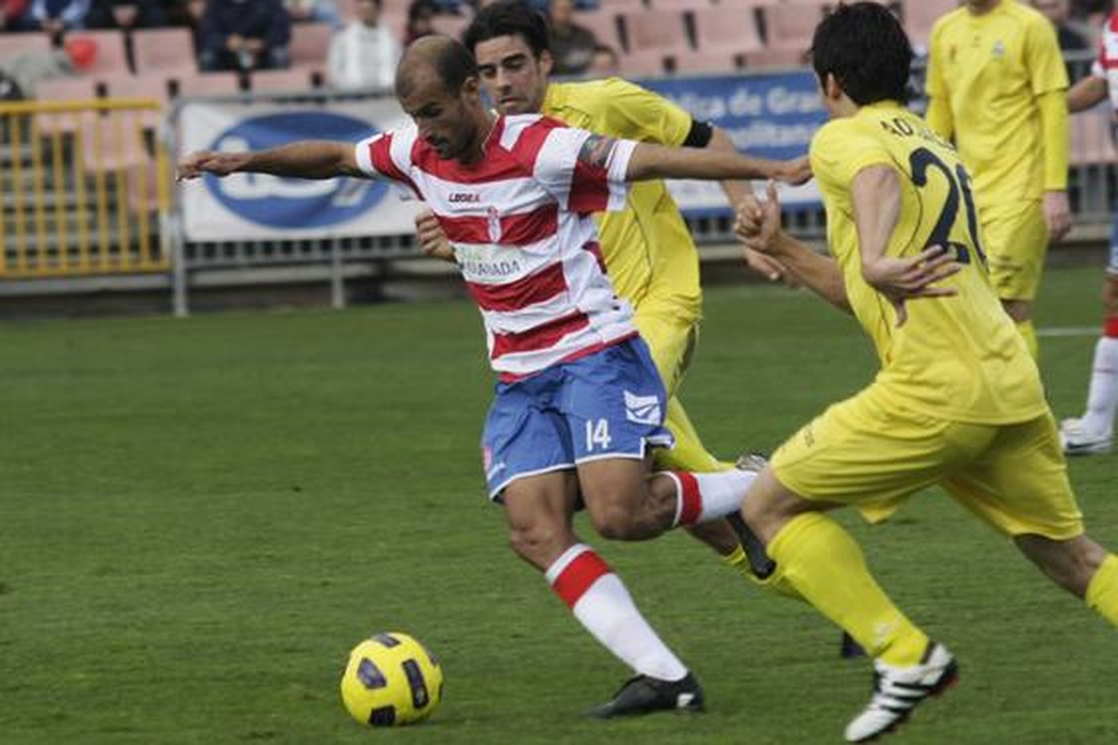 El Granada consigue meterse en los puestos de ascenso.

Foto: Miguel Rodriguez