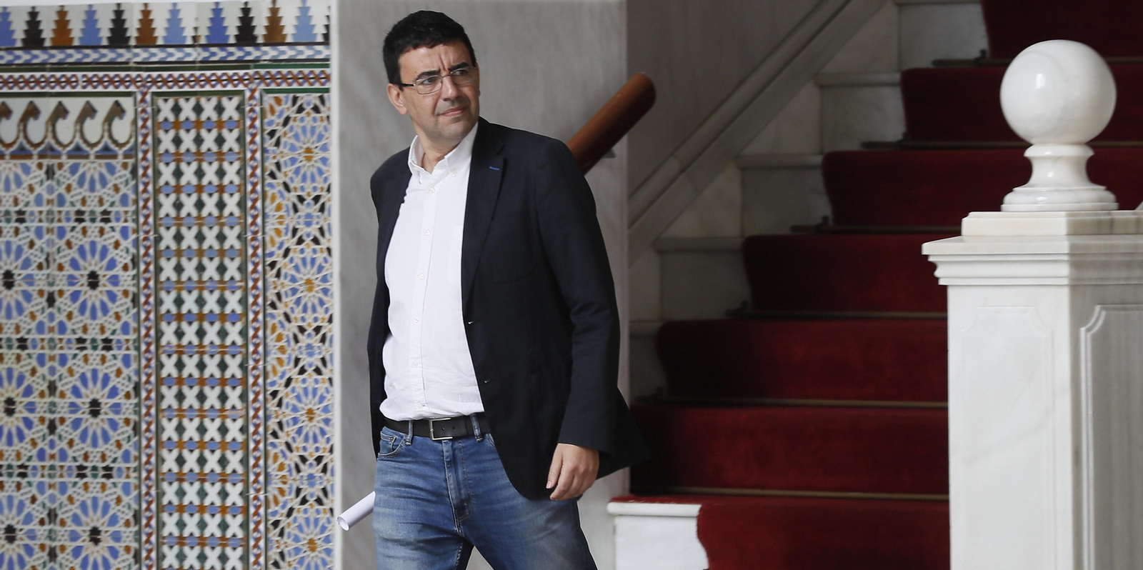 El portavoz del PSOE-A, Mario Jiménez, en el Parlamento.