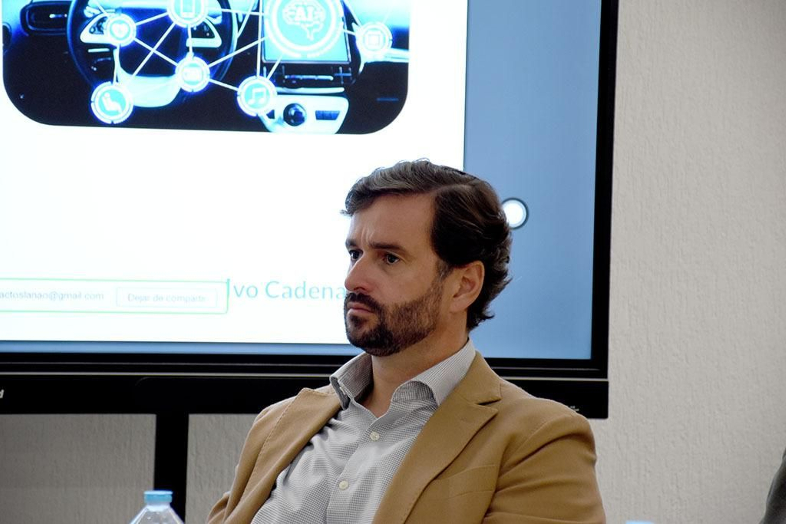 Imágenes de la jornada 'Nuevos modelos de negocio gracias a la Inteligencia Artificial y banca web3' en el Club Cámara de Comercio