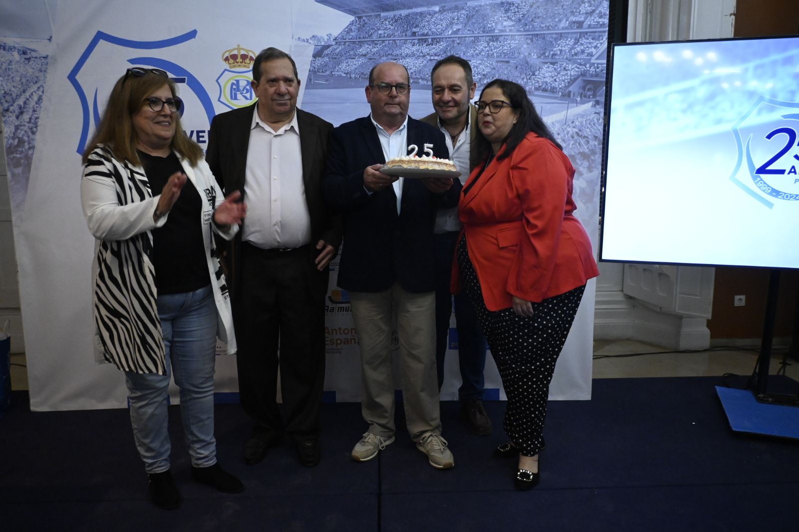 Acto de celebración del 25 aniversario de la Peña Cultural Recreativista 'El Milenio' en imágenes