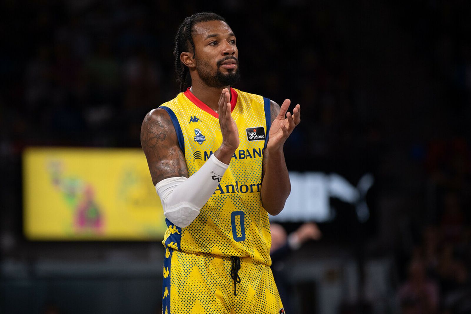Evans, en un partido con Andorra.