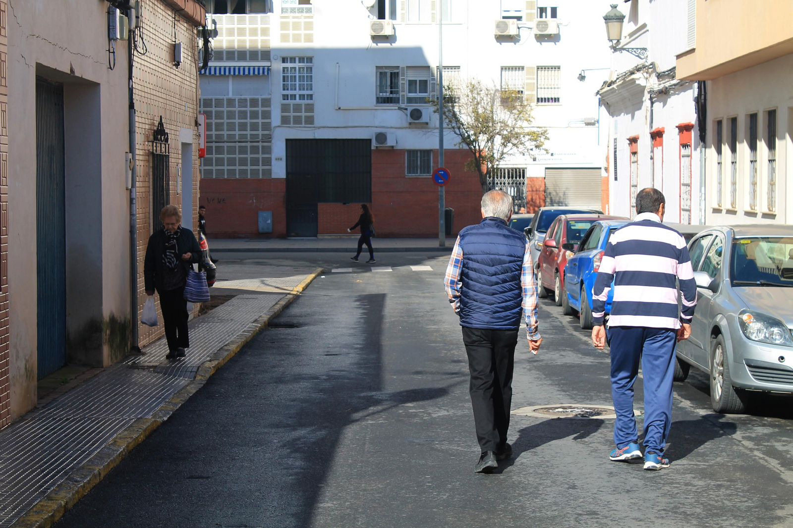 Barrio a Barrio: Imágenes de la Barriada de Los Dolores