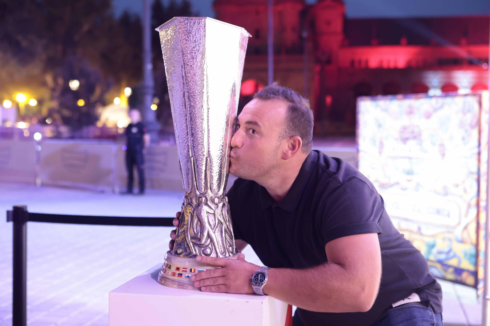 Búscate en las fotos del acto Fieles de Nervión