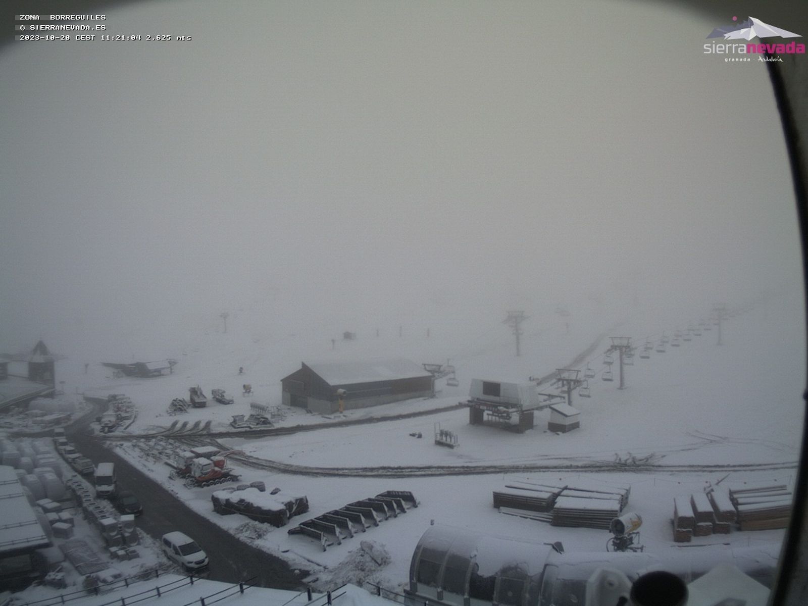 Aspecto de la zona de Borreguiles sobre las diez de la mañana