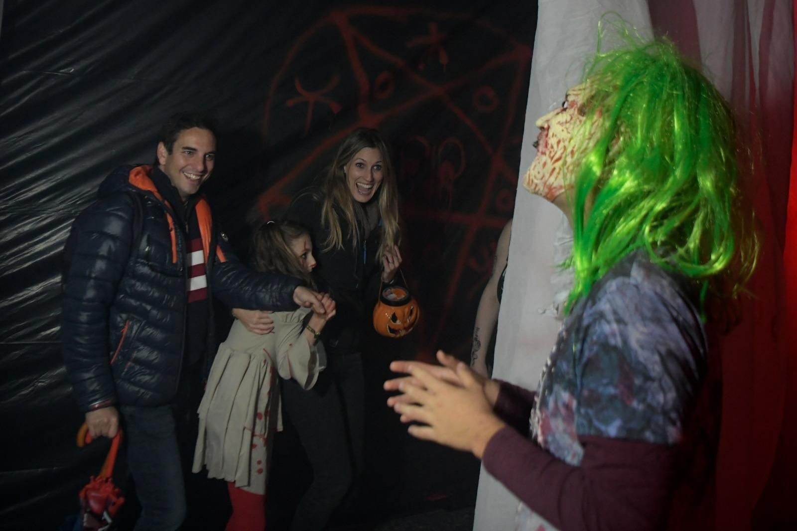 Granada disfruta de la noche de Halloween, en imágenes