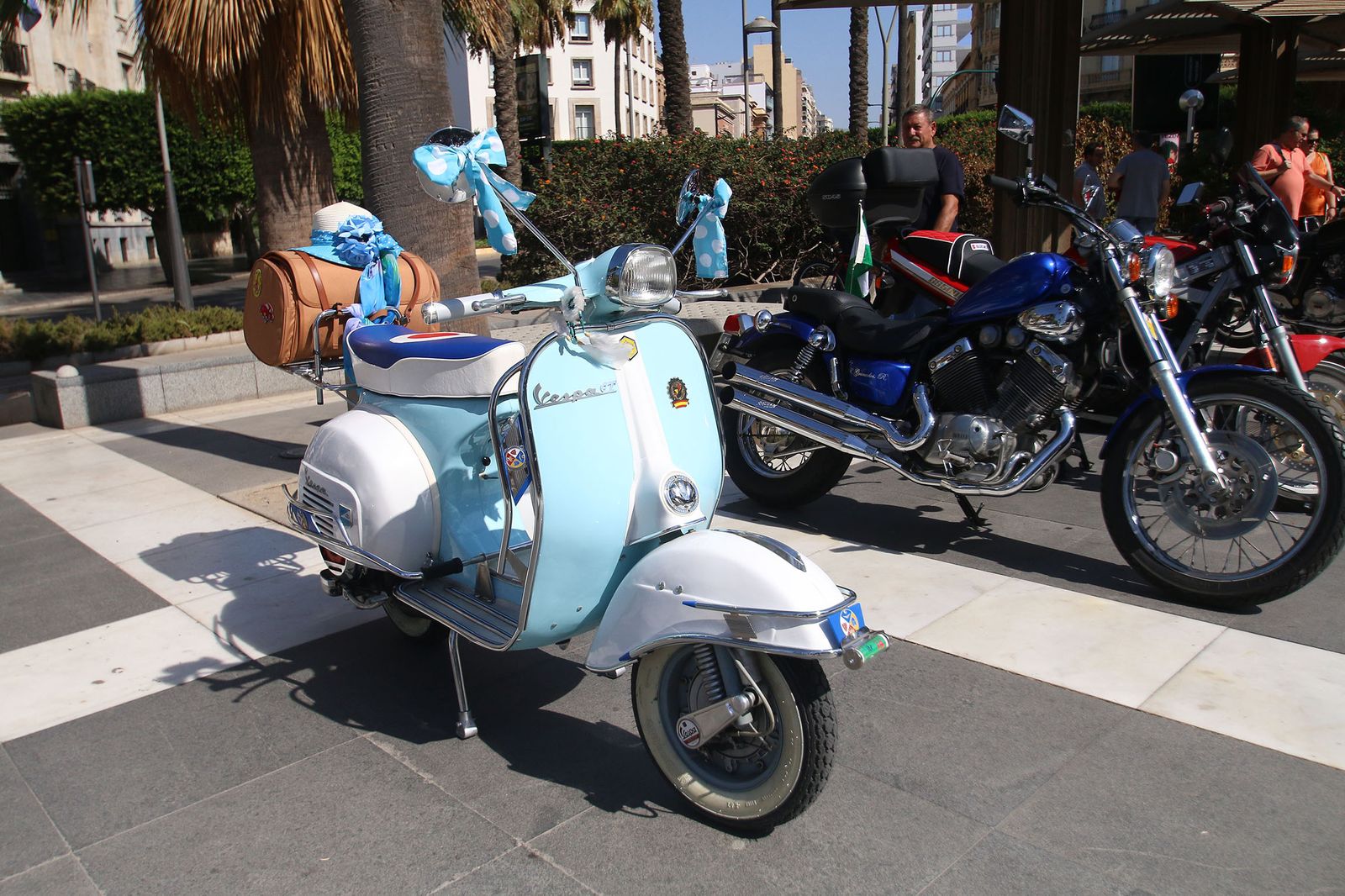 Fotogalería de la exhibición de motos antiguas. Feria Almería 2019
