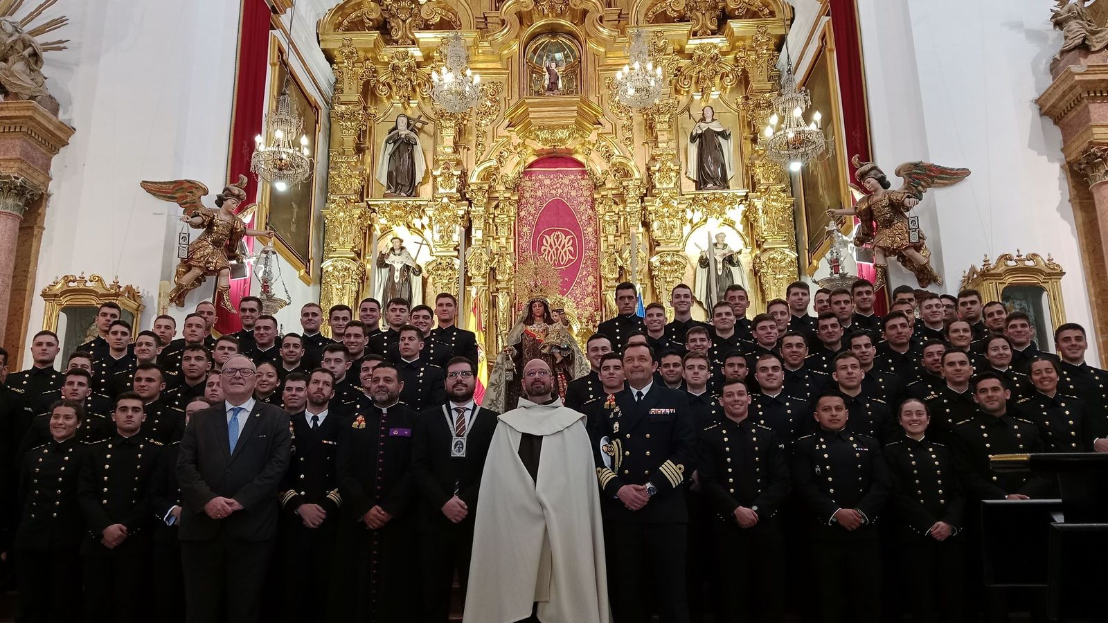 Así ha sido la despedida de los guardiamarinas de la Virgen del Carmen antes de embarcar en el 'Juan Sebastián de Elcano'
