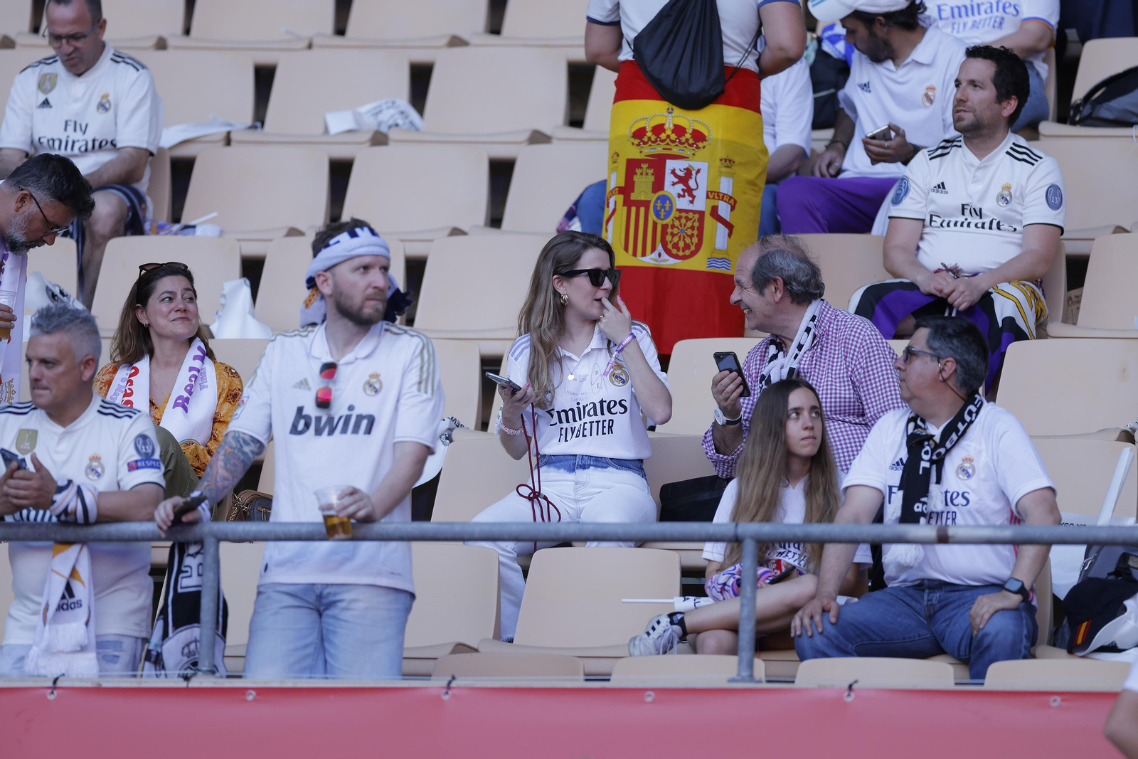 Búscate en las fotos de la final de la Copa del Rey entre el Madrid y el Osasuna