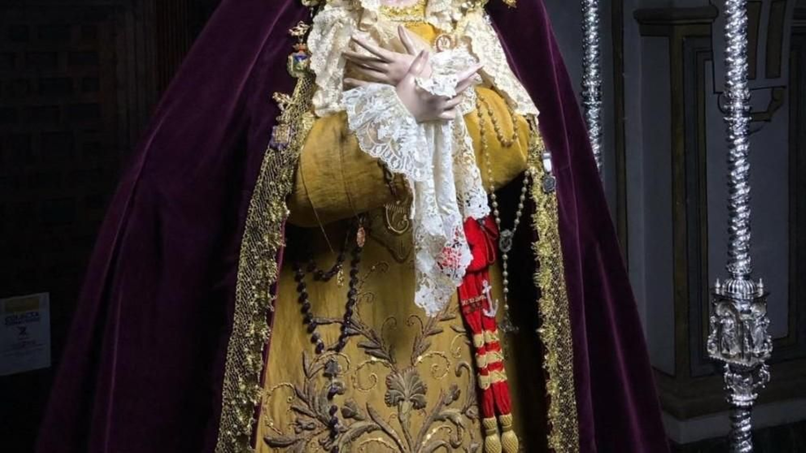 Fotogalería ‘Granada bajo palio’ 2025: María Santísima de los Remedios