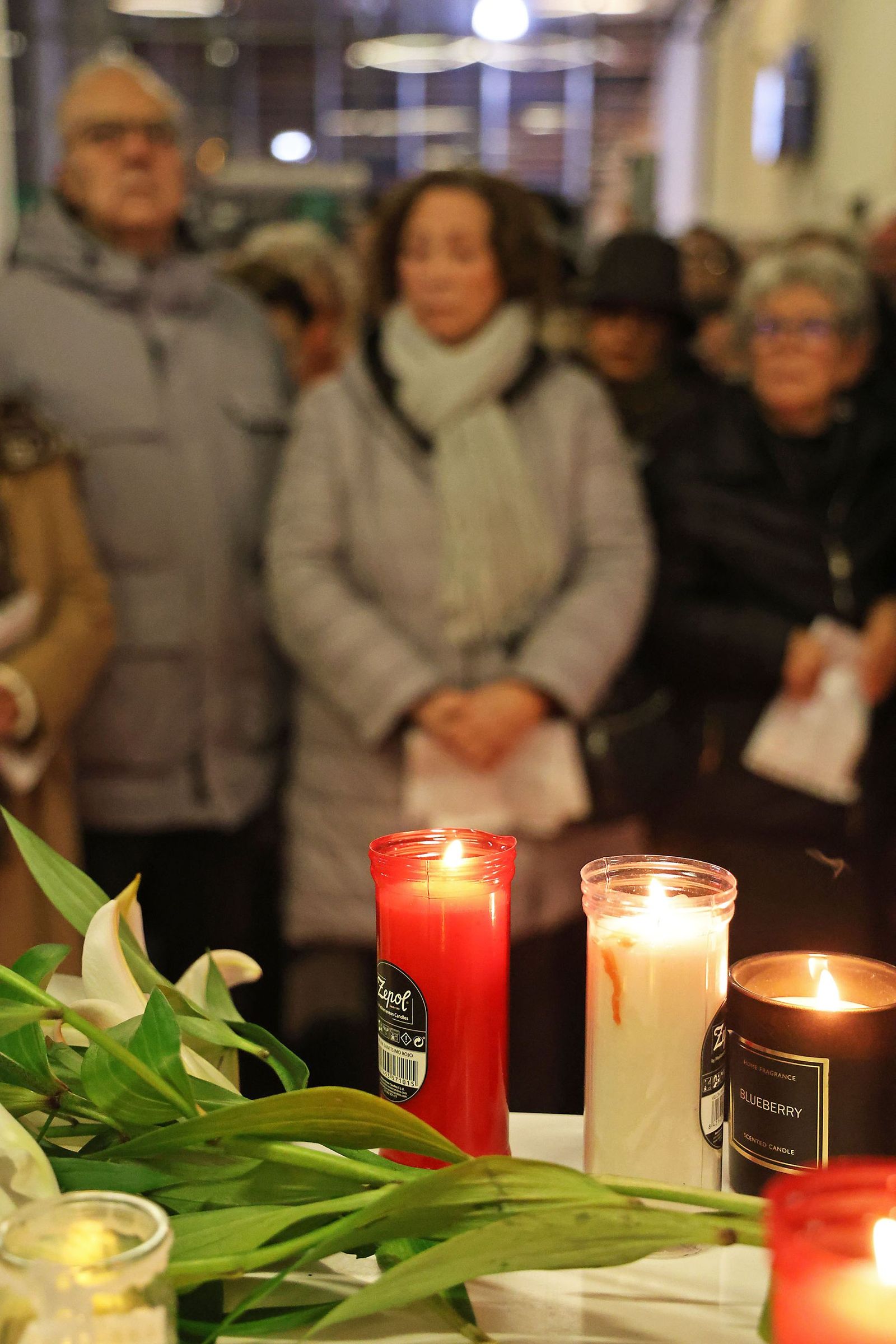 Las fotografías de la vigilia por los fallecidos en el accidente de tren  de Adamuz