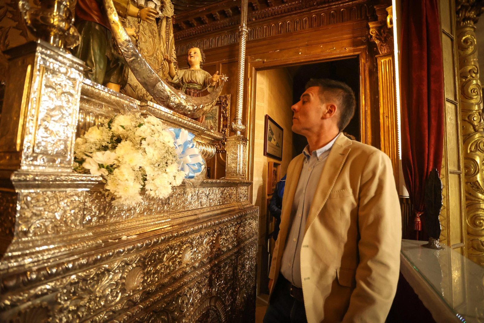 Imágenes de la ofrenda del Xerez CD a la Patrona