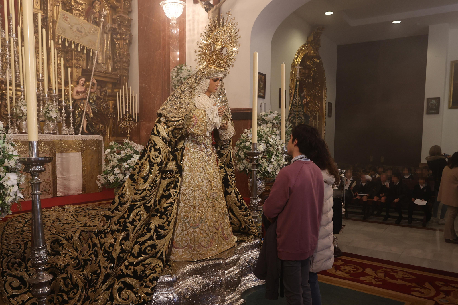 Besamanos de la Esperanza de Triana