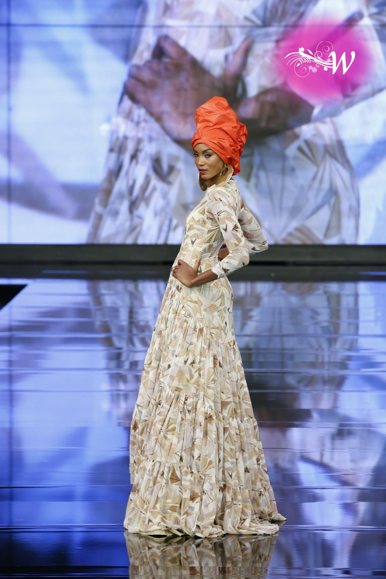 Agus Dorado presenta su colección en la pasarela Simof 2020, todas las fotos