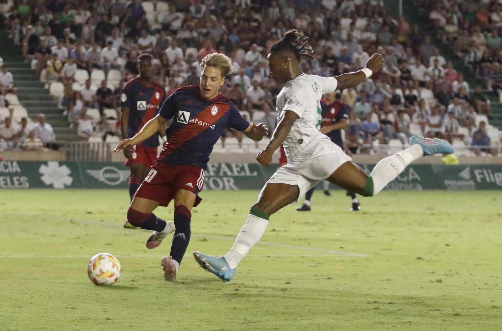 Las imágenes de la victoria del Córdoba CF ante el Rayo Majadahonda en El Arcángel