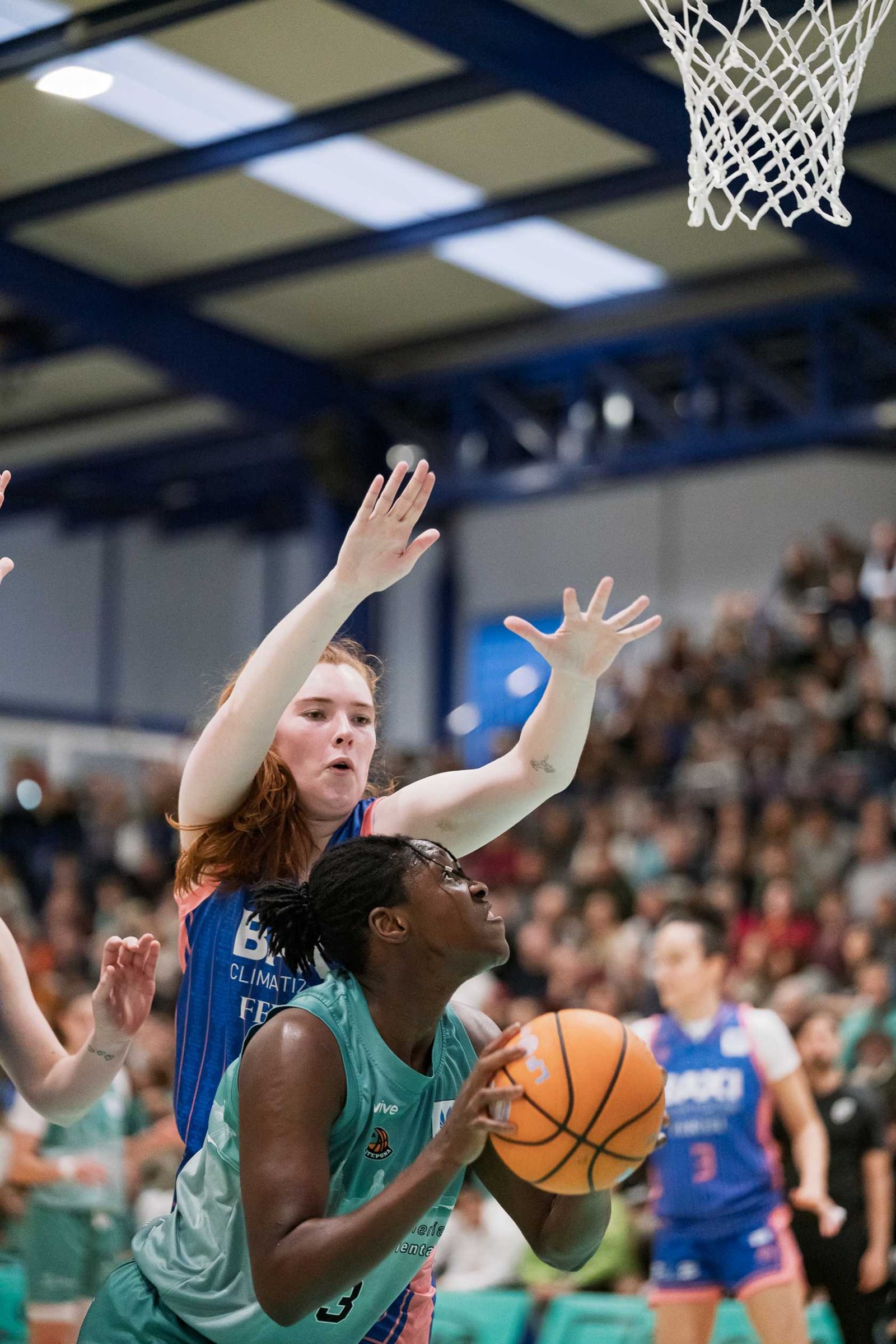 CAB Estepona-Baxi Ferrol: Partido redondo para hacer vibrar al Pineda