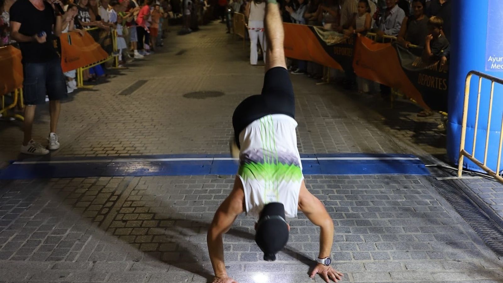 Celebraciones para todos los gustos a la llegada a la meta.