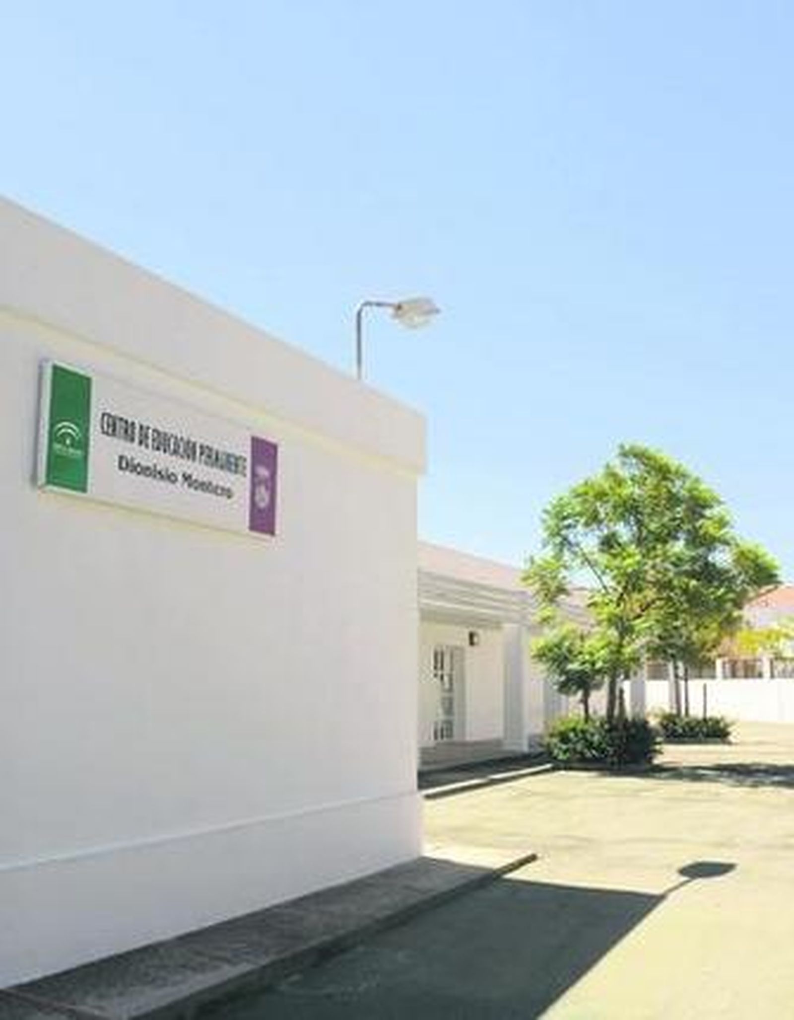 Edificio del centro 'Dionisio Montero'.