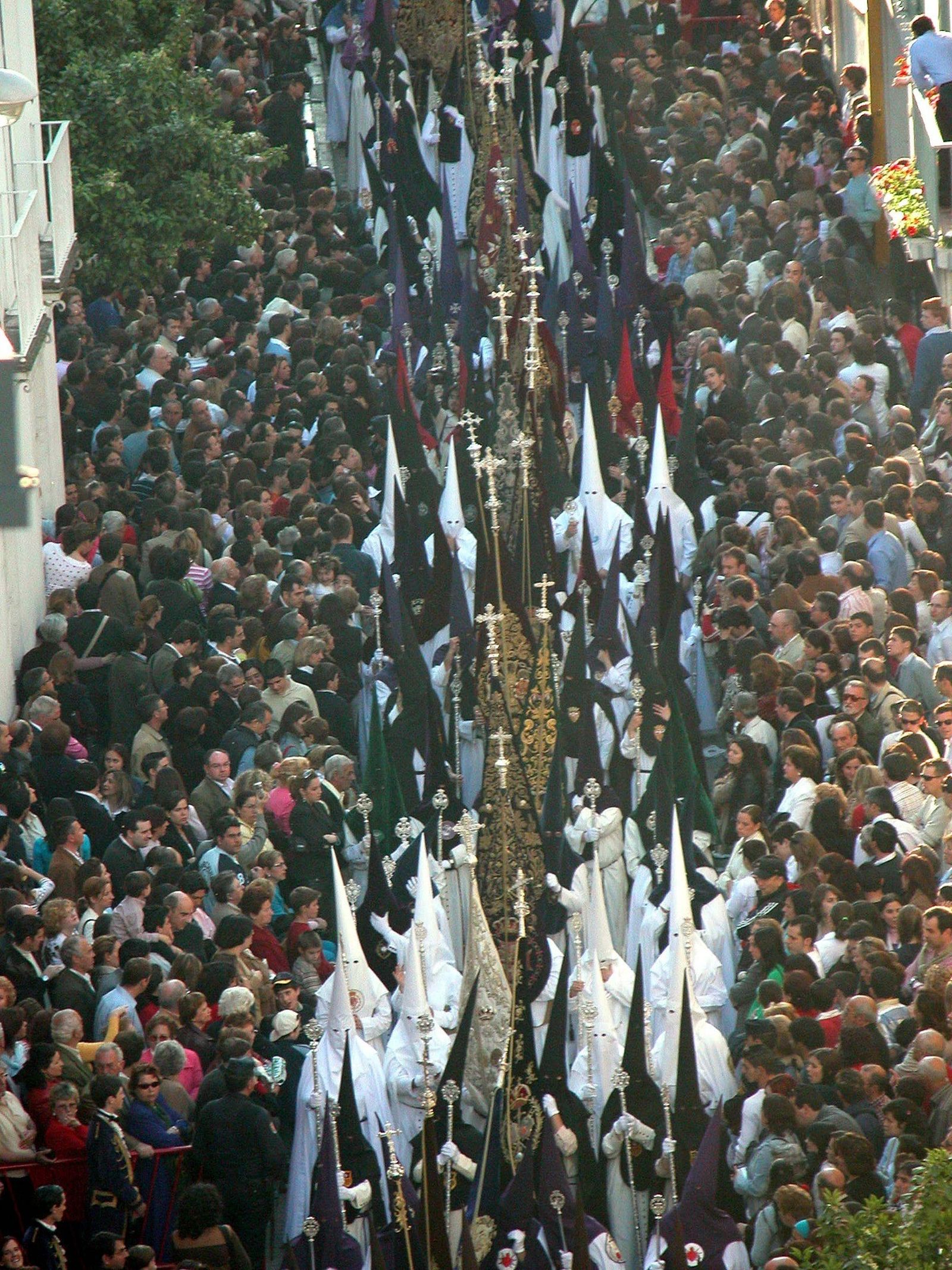Las mejores imágenes del Santo Entierro Grande de 2004