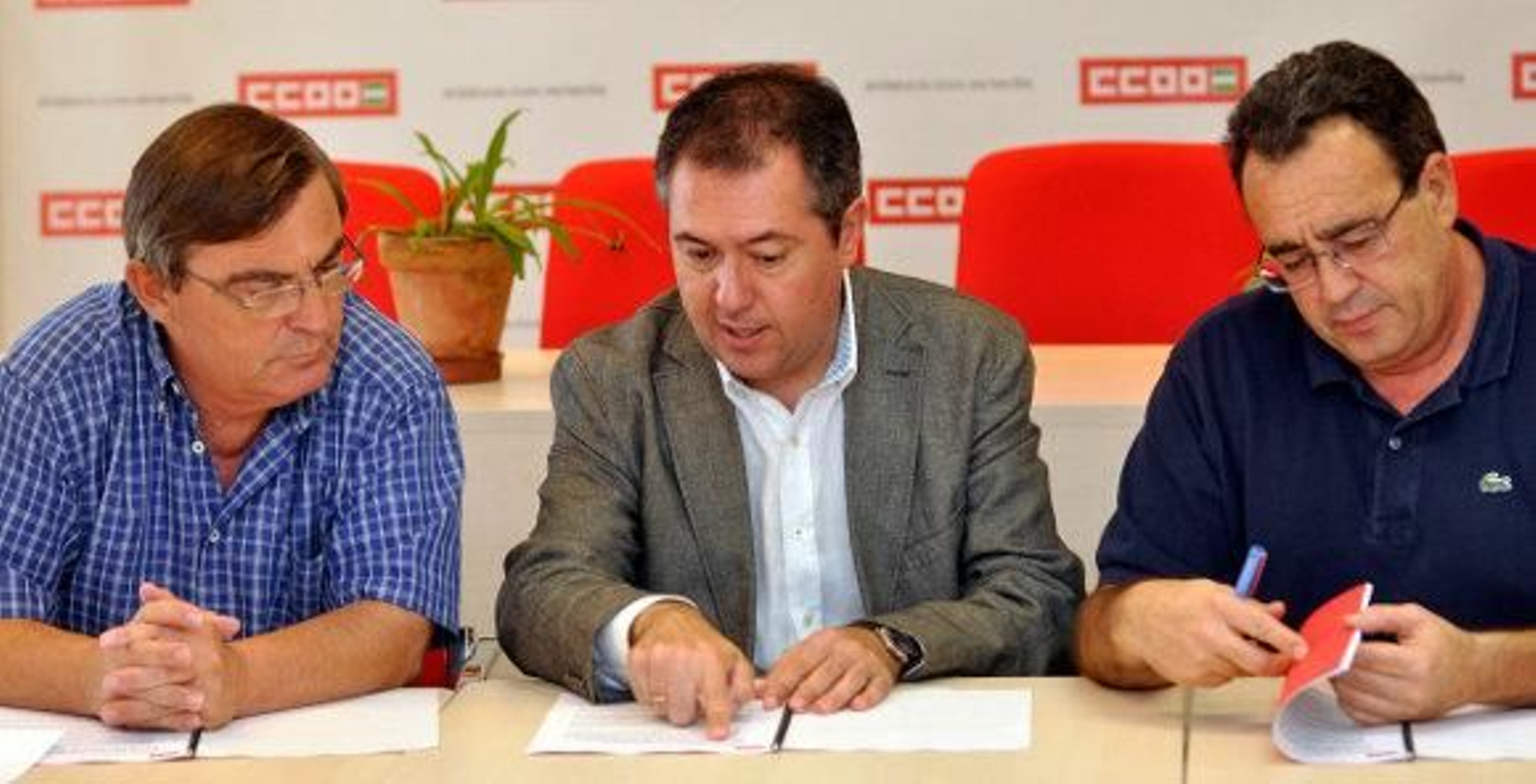 Espadas avisa a Zoido de los "atascos y cabreos" en el tráfico