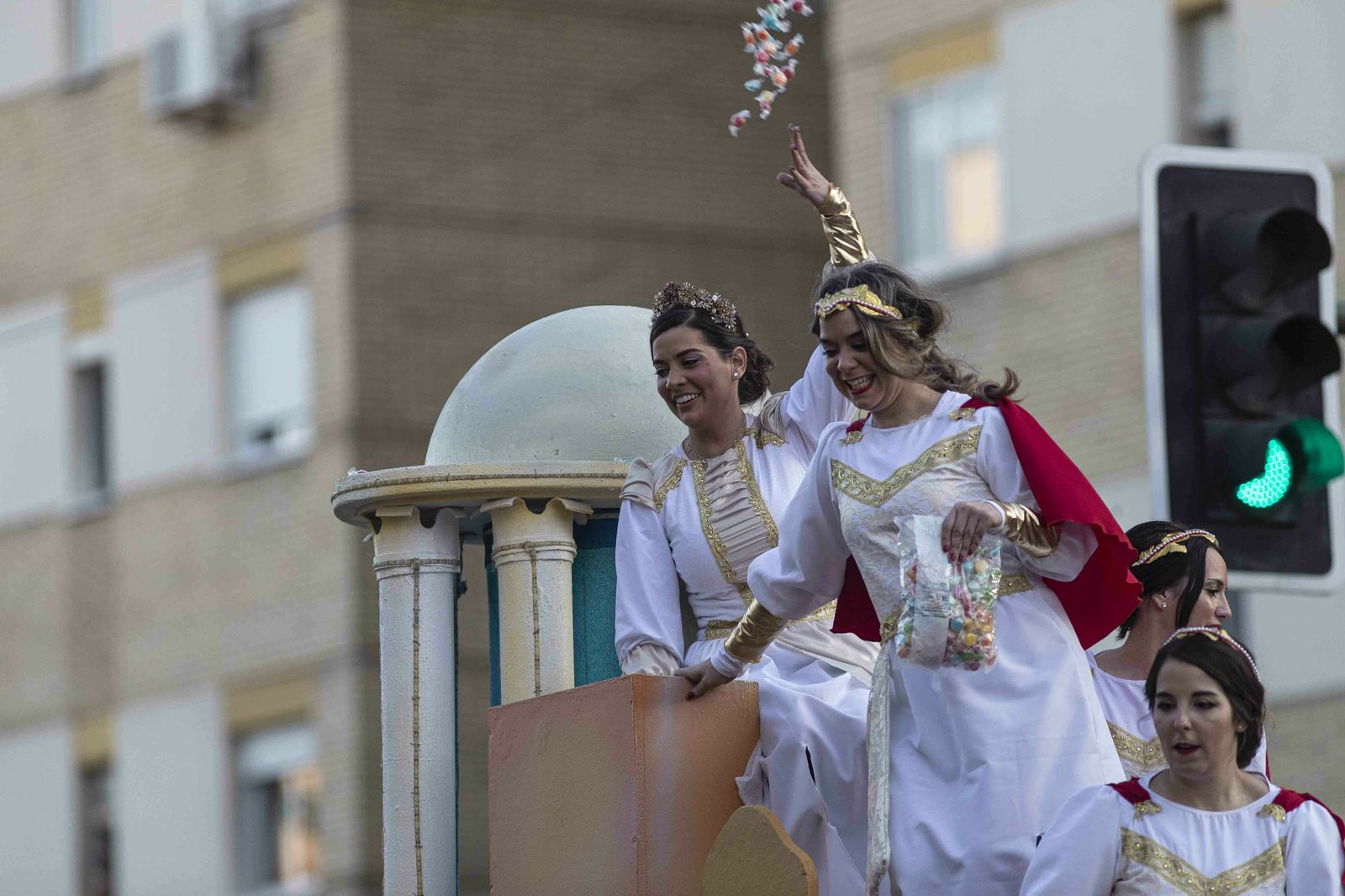 La Cabalgata de los Reyes Magos de Sevilla, en imágenes