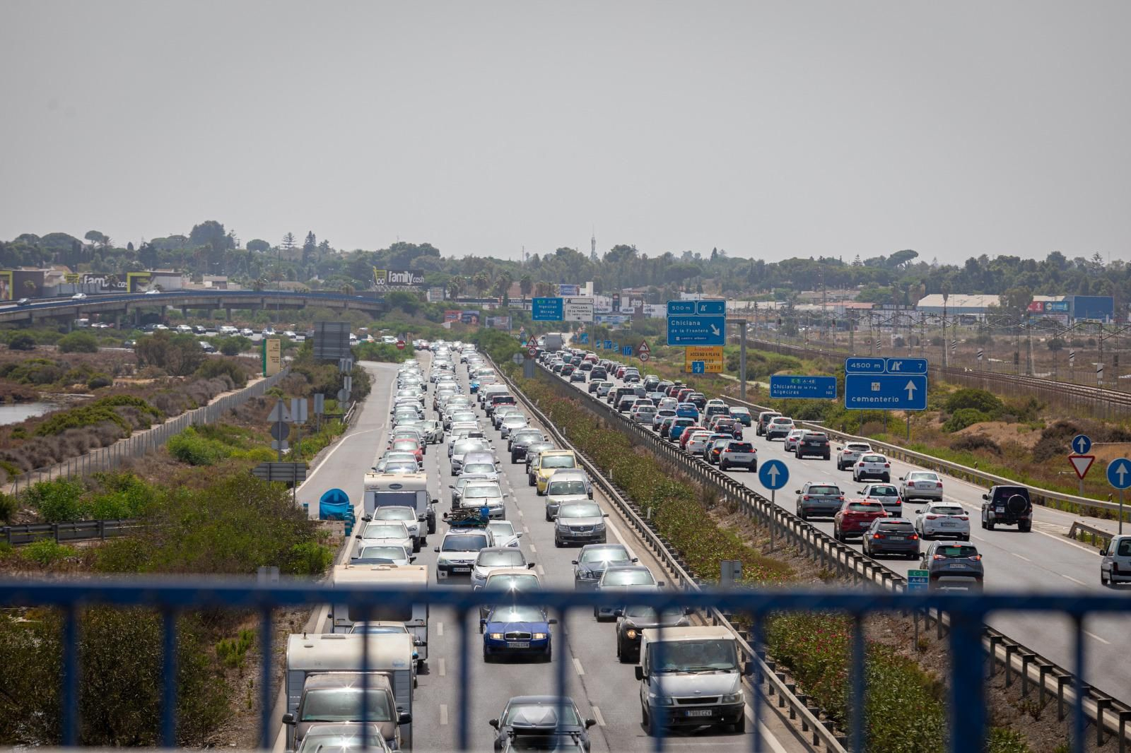 Retenciones originadas por el nudo de Tres Caminos el pasado domingo, en pleno puente de agosto.