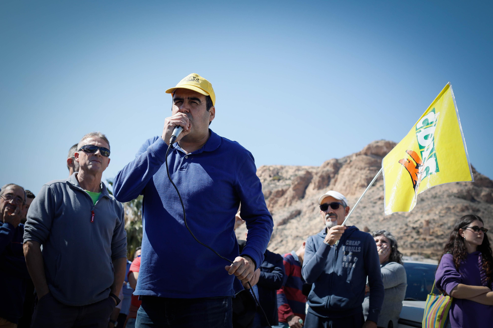 Los agricultores colapsan el puerto de Almería