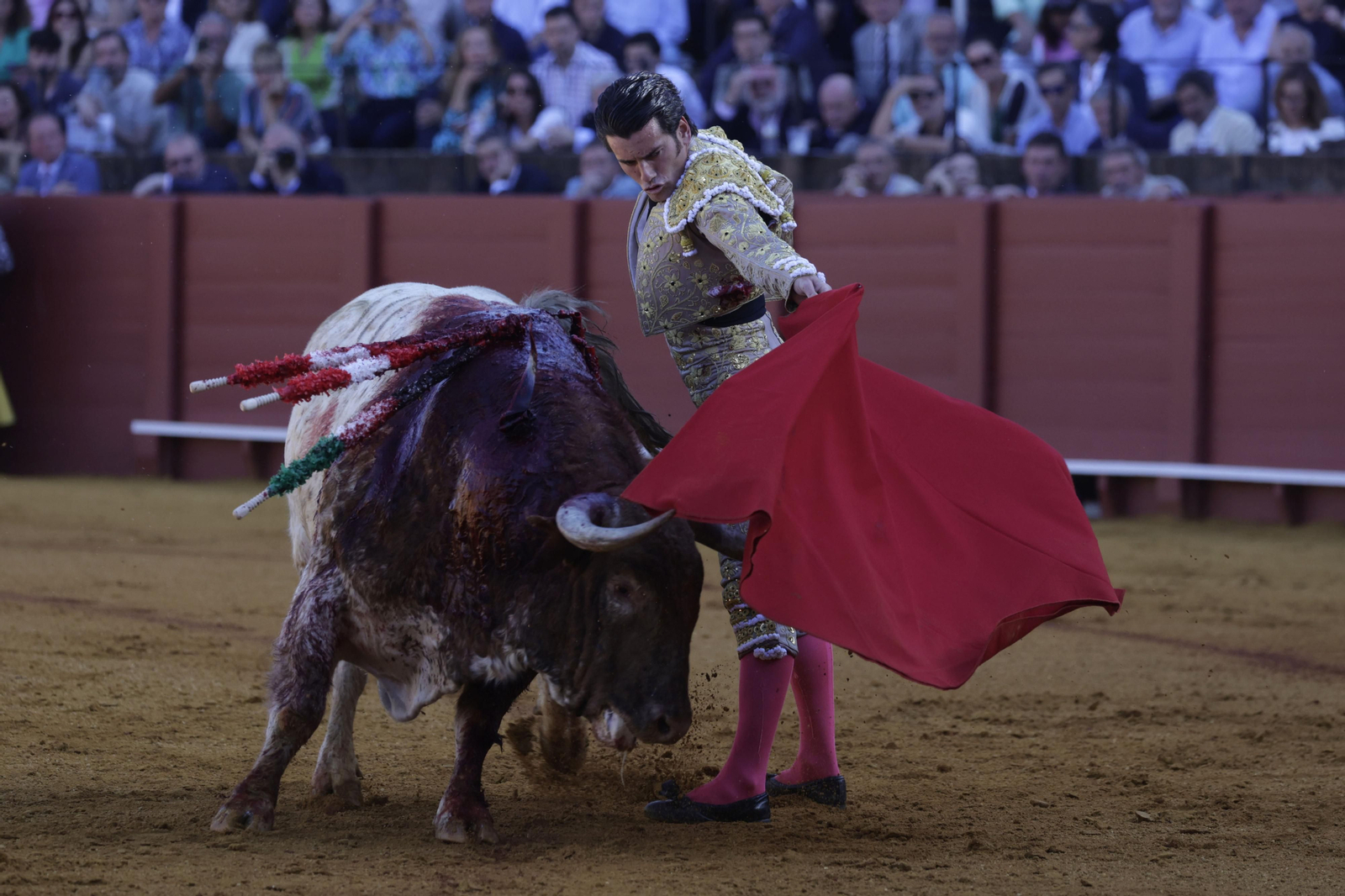 Las imágenes de la tercera de abono en la Maestranza de Sevilla