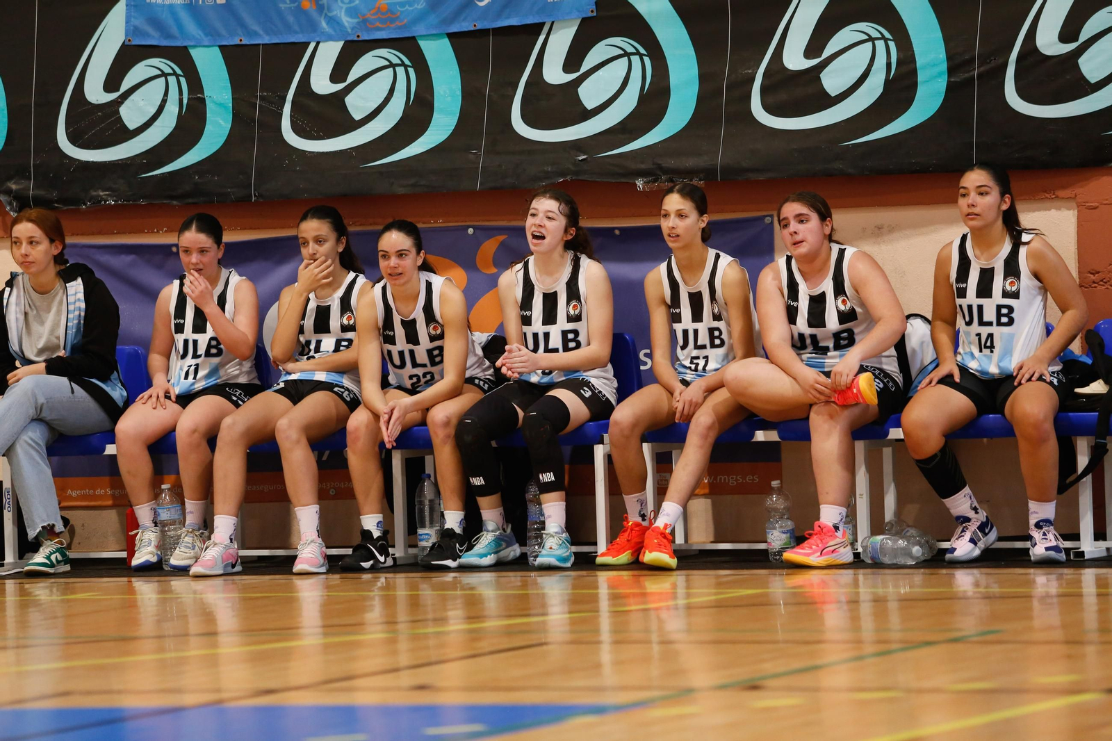 Las fotos de la segunda jornada del XIV torneo de baloncesto Semana Santa Ciudad de La Línea