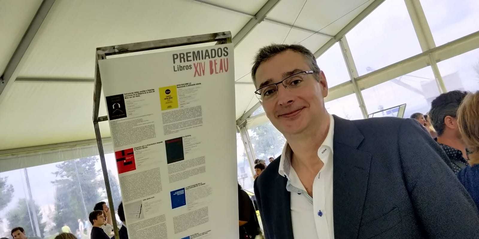 Jorge Minguet en el Centro Botín de Santander tras la recogida del galardón.