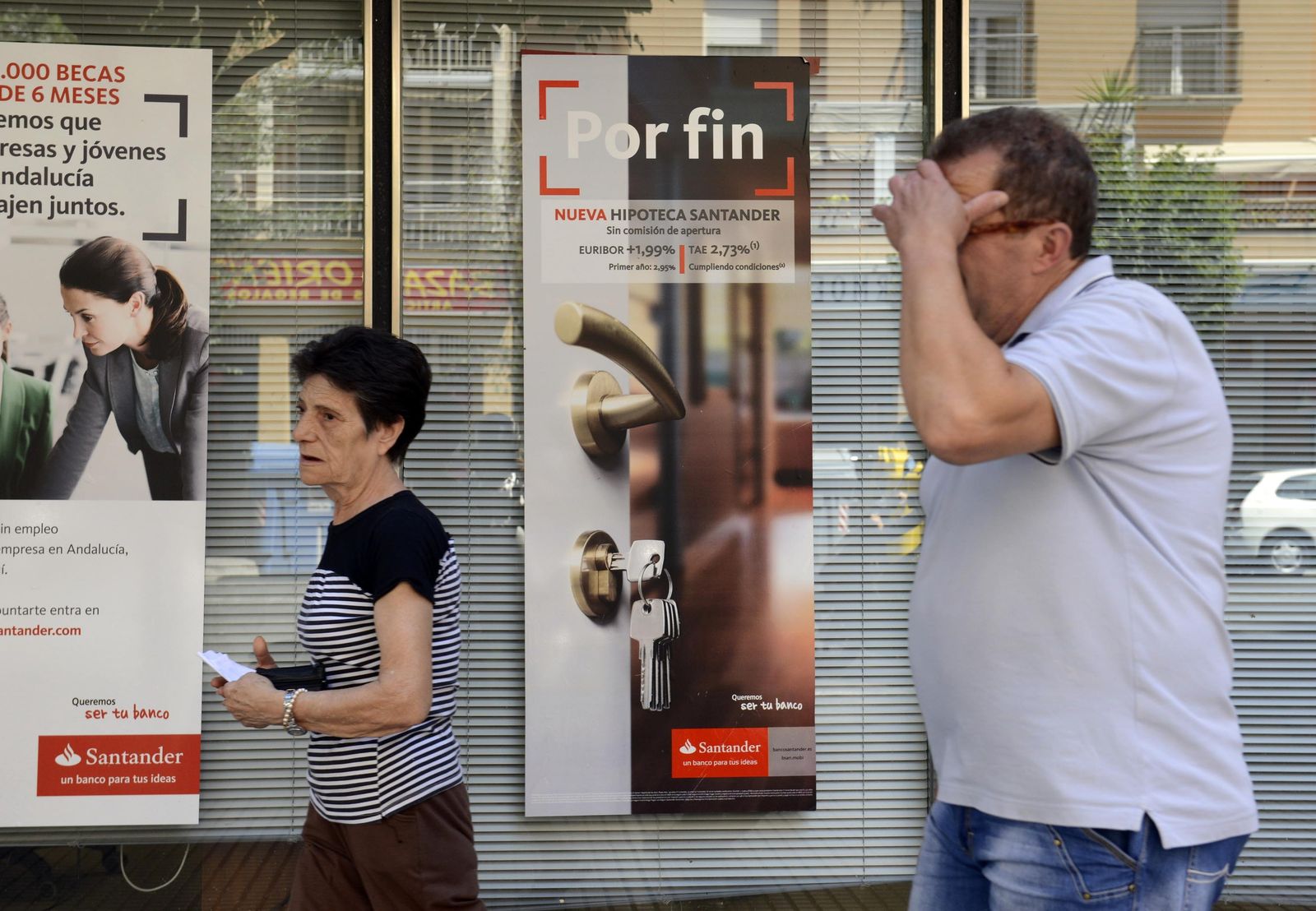 Promoción de hipotecas en un banco.