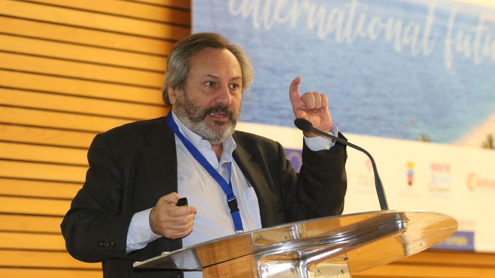 Mariano López, durante la ponencia inaugural de FITMAR