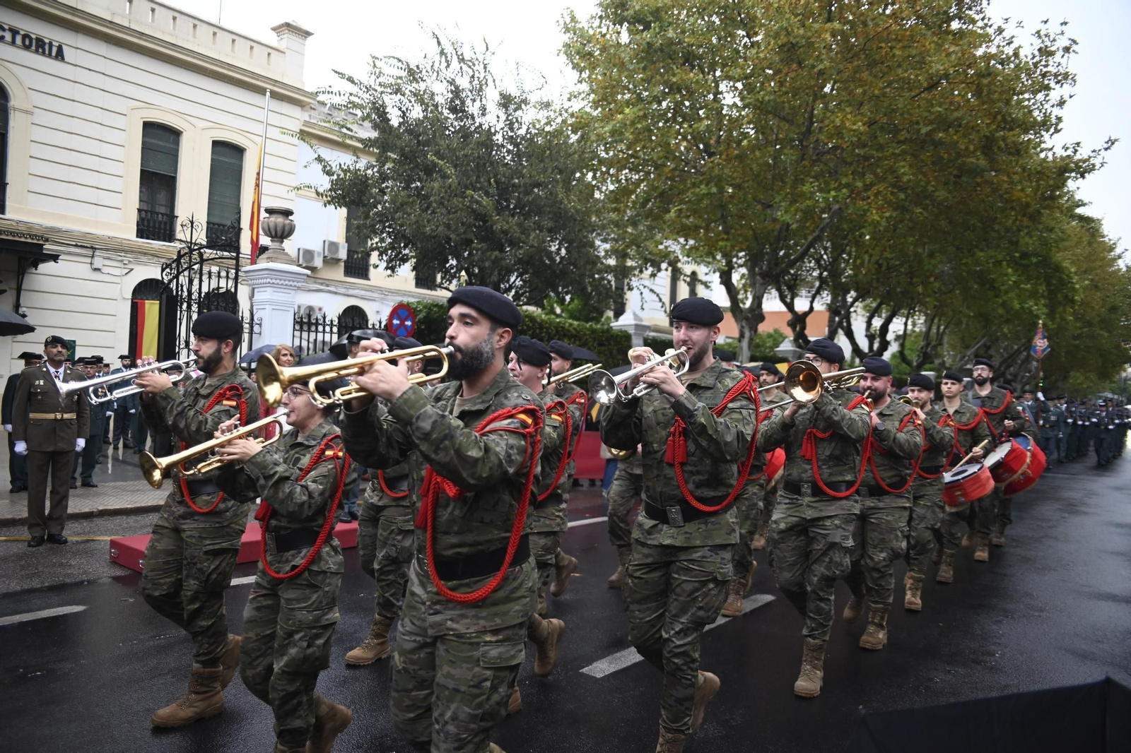 Las mejores fotos del Día de la Guardia Civil en Córdoba bajo la lluvia