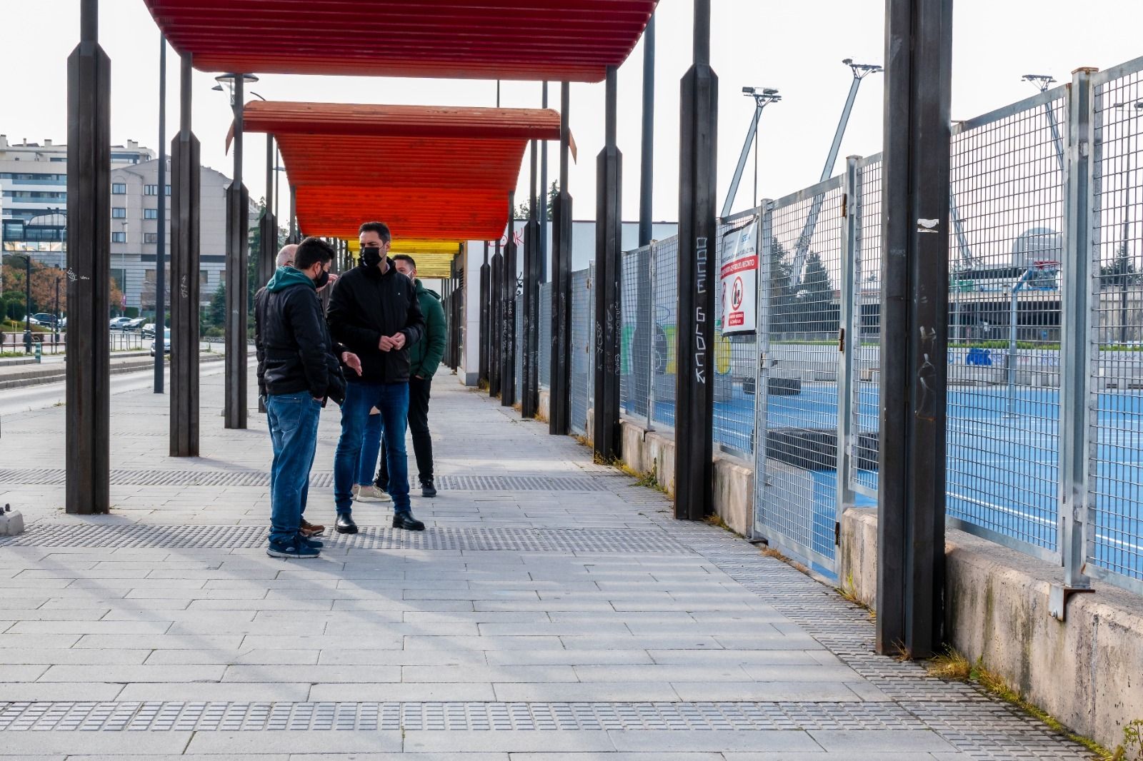 El PSOE exige la apertura de la Plaza Ciudad del Deporte de Granada tras un año cerrada