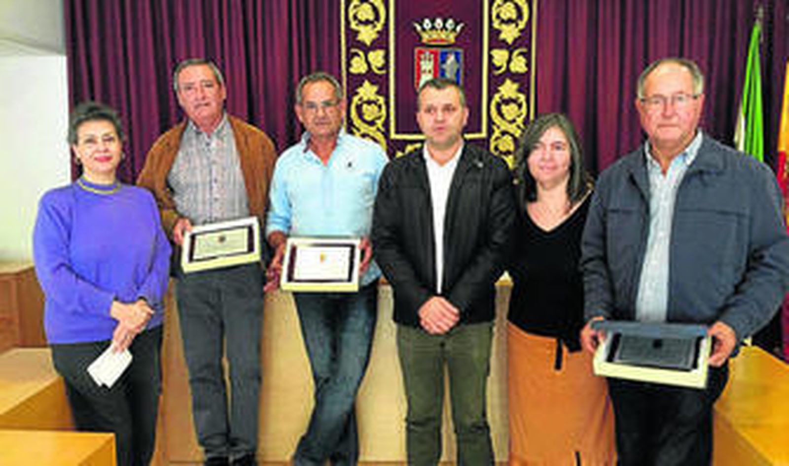 El alcalde, Juan Manuel Bermúdez presidió este acto de reconocimiento a los trabajadores jubilados en 2015.