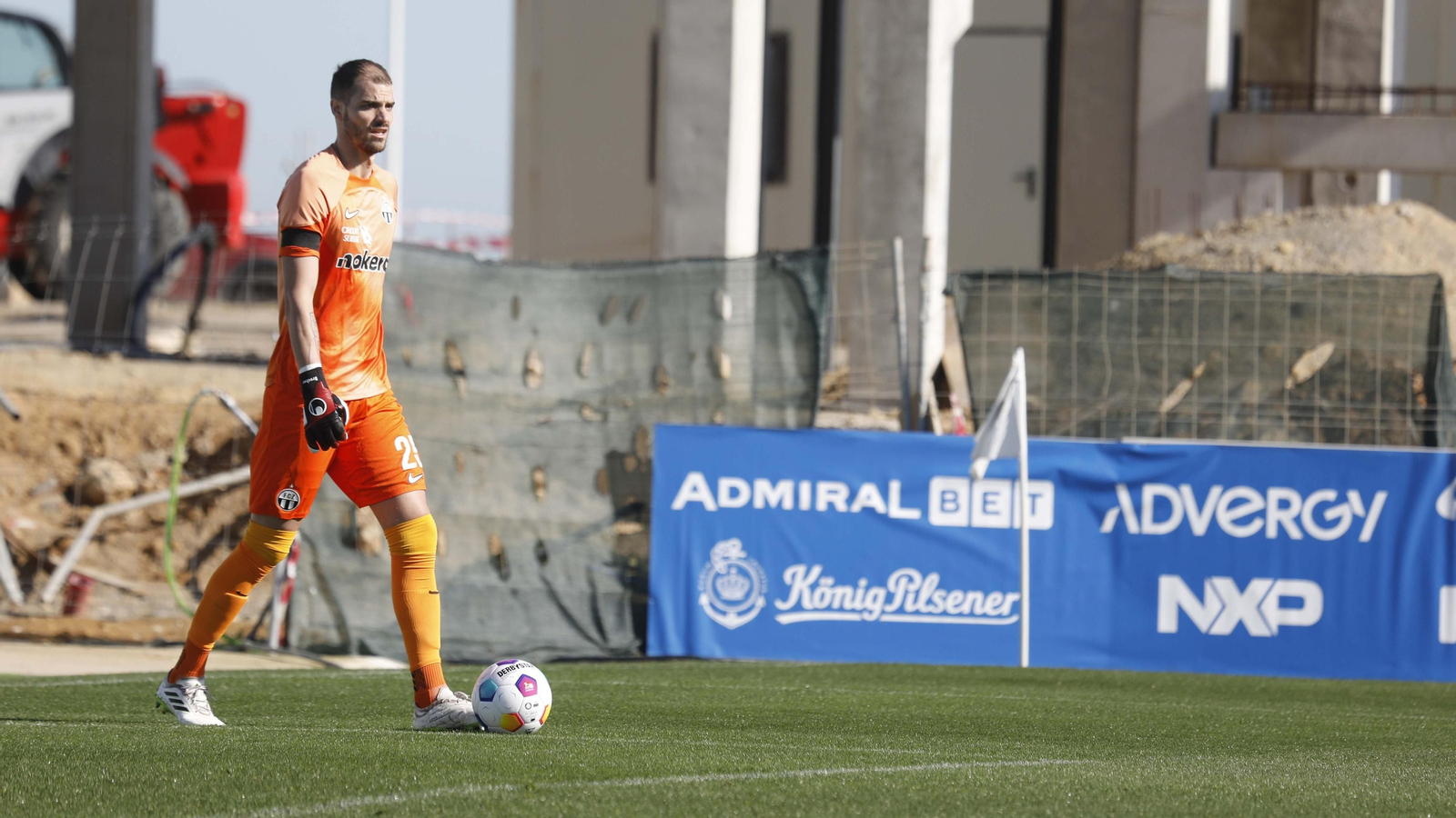 Las fotos  del partido de fútbol entre los equipos  Hamburgo - Zurich