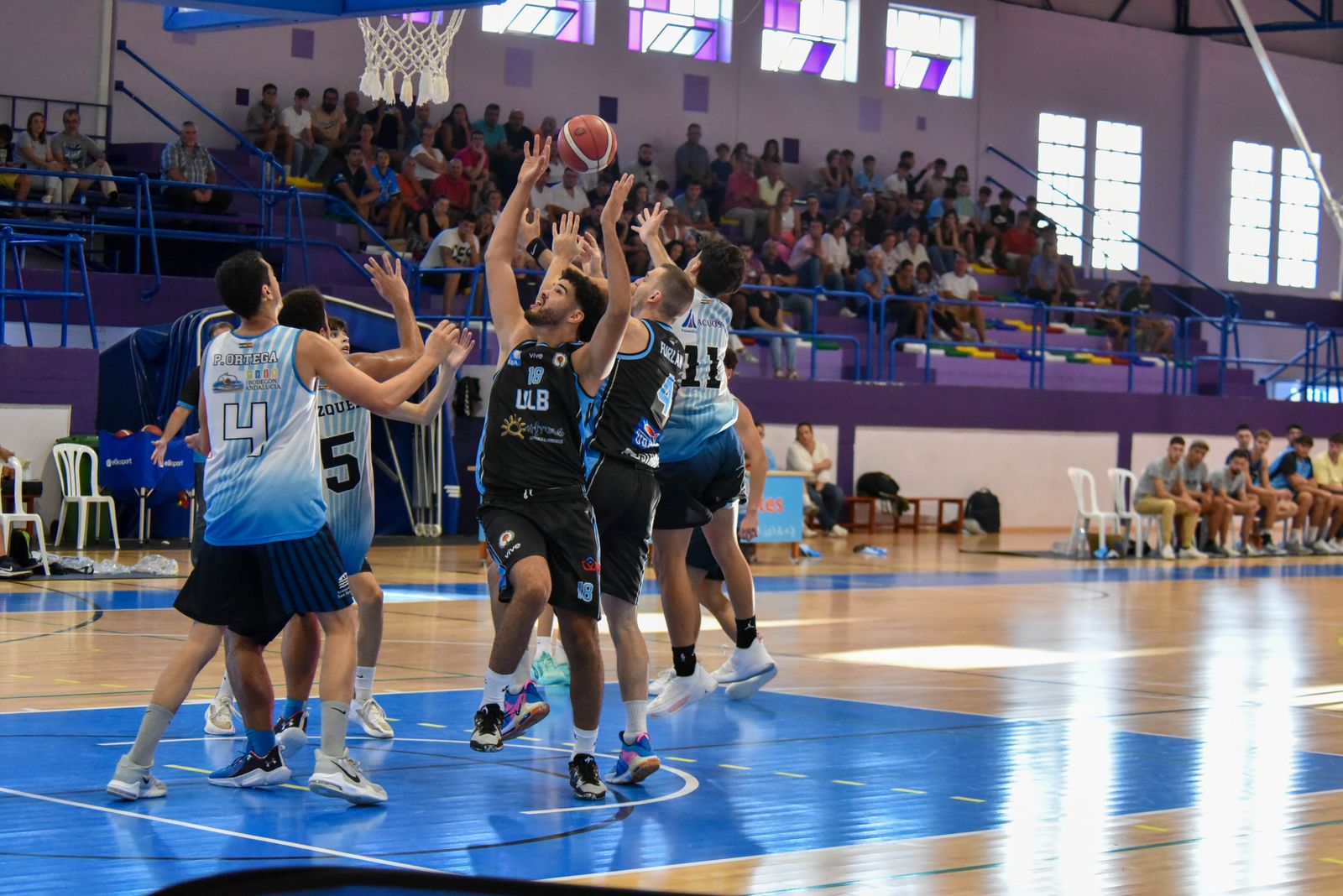 Las fotos de la semifinal de la Copa Diputación de baloncesto: ULB-Cimbis
