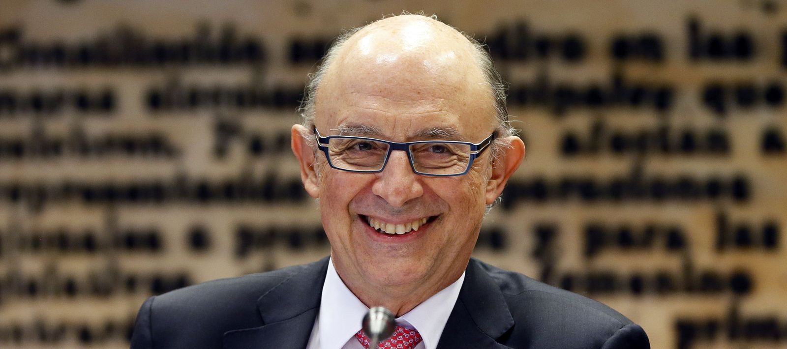Cristóbal Montoro, ministro de Hacienda.