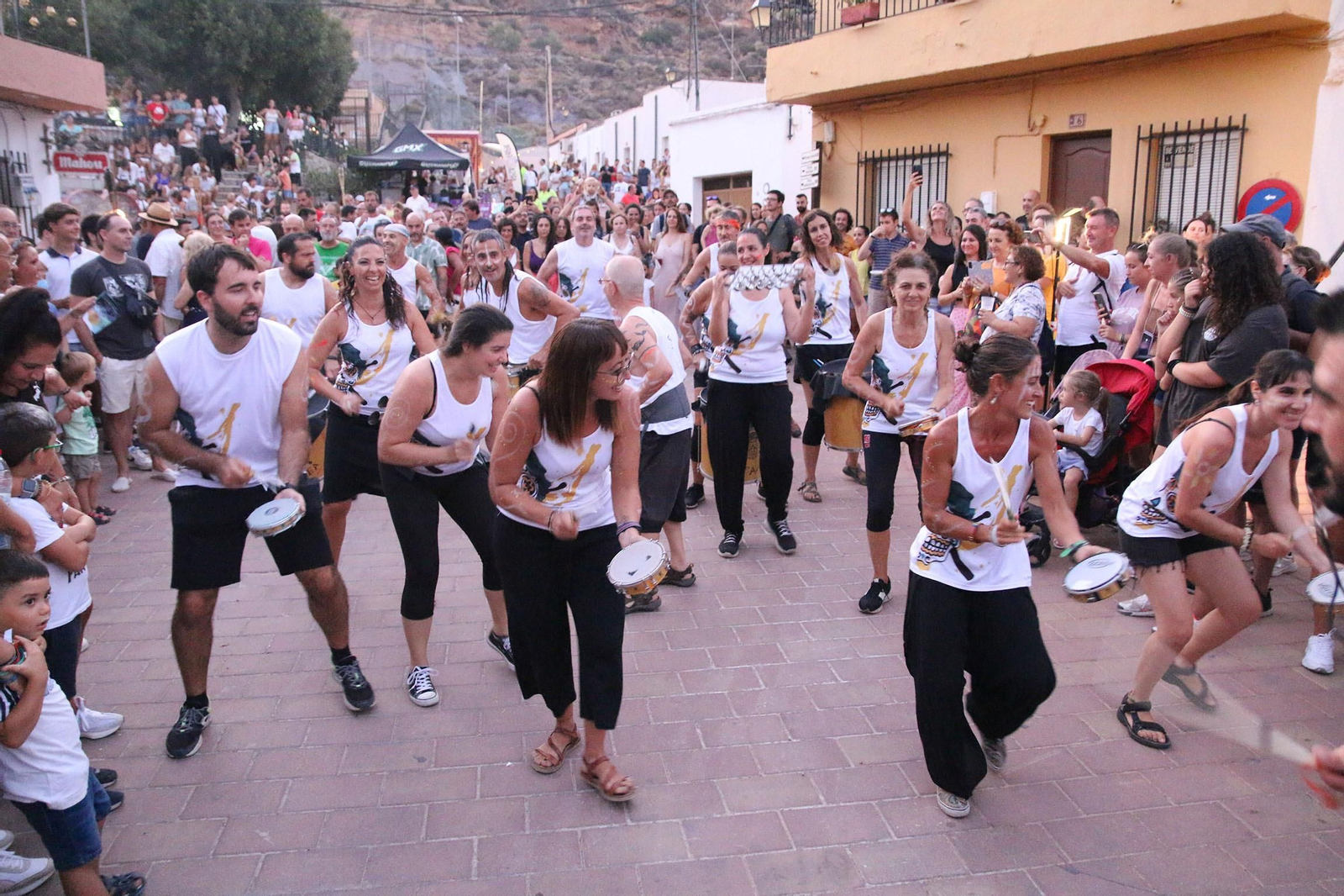 Las imágenes de la Noche de las Velas en Vícar