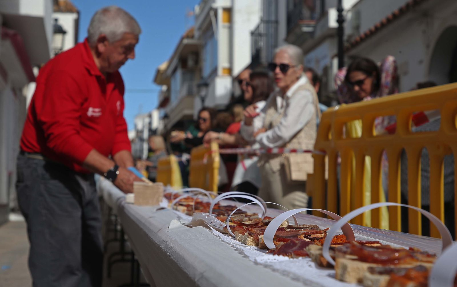 La III Tosta Ibérica Gigante de Los Barrios, en imágenes