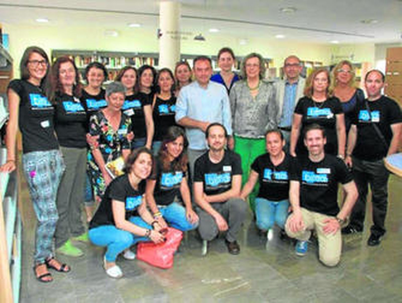 El escritor Jesús Sánchez Adalid (en el centro) participó el año pasado en el encuentro celebrado en Aznalcázar.