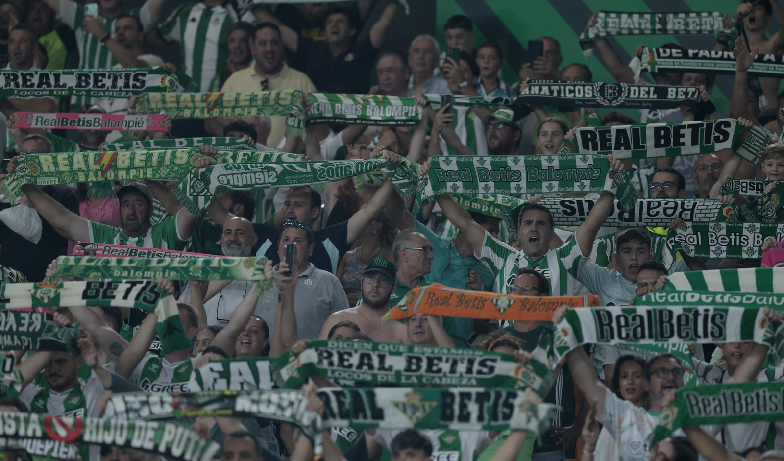 Búscate en las fotos del Betis - Real Sociedad